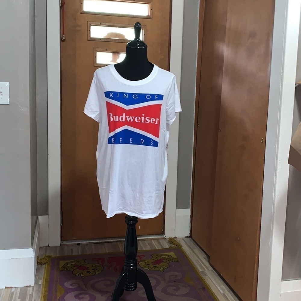 TORRID classic fit crew tee, Budweiser beer